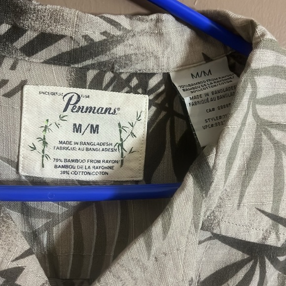 Bamboo blends Hawaiian vacation shirt leafy. B6 - Picture 3 of 5